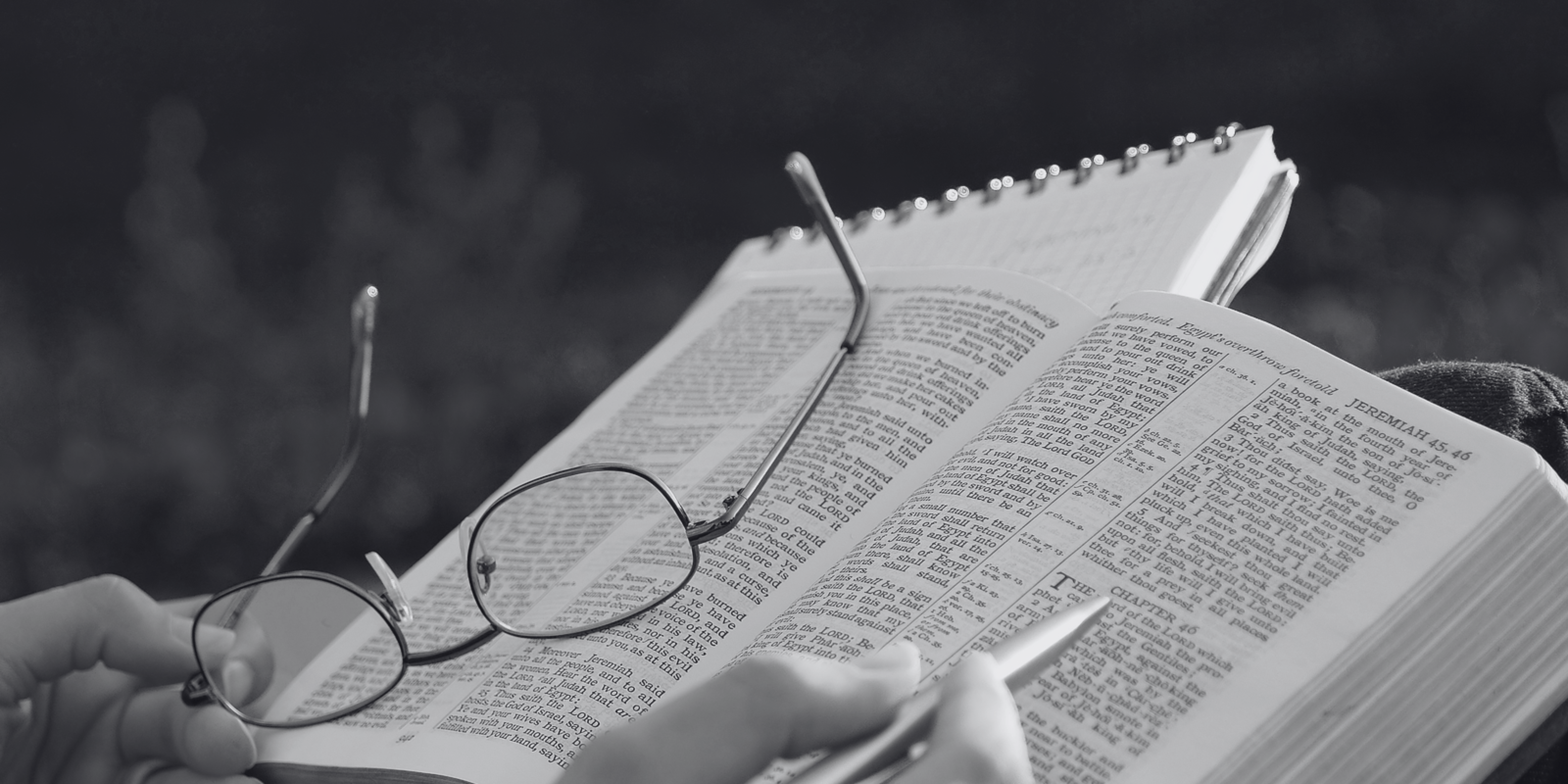 Copy of Blue Dynamic Fashion Special Sale Banner (4)